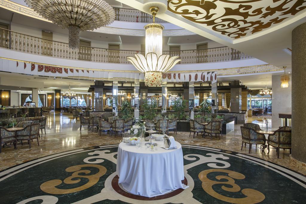 Side Crown Palace Ultra All Inclusive Eksteriør billede